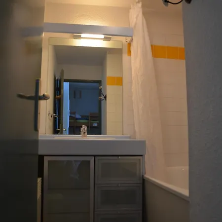 Avec Parking Interieur Drap Non Fourni Apartment